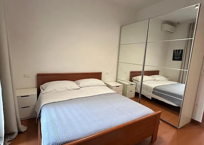 Piazza Salotto * Пескара